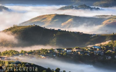 Khoảnh khắc đẹp của núi non, đô thị, biển cả Việt Nam